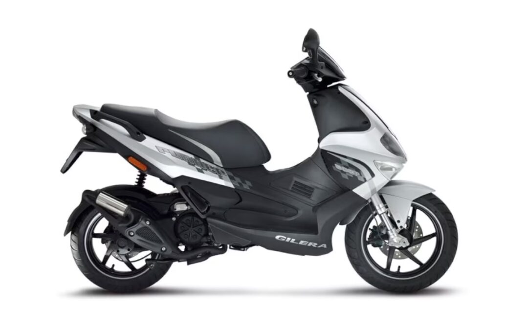 Gilera Runner 125 ST: sportività e carattere