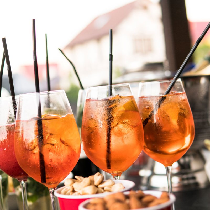 Un aperitivo sul lungomare più bello del mondo: ci vediamo da Café IN, a Castellammare di Stabia